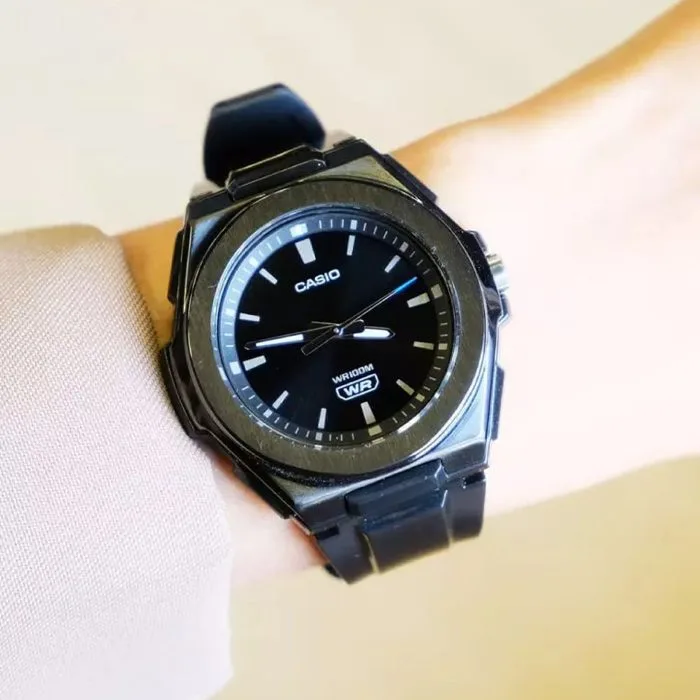 CASIO LWA-300HB-1E, наручные часы — дополнительное фото 4