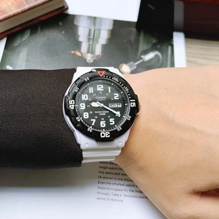 CASIO MRW-200HC-7B, наручные часы — дополнительное фото 4