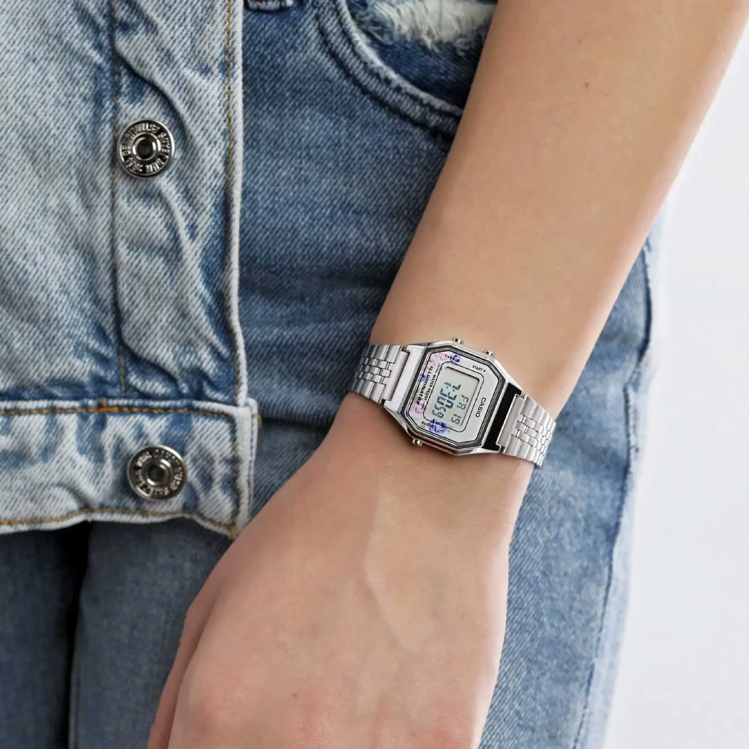 CASIO VINTAGE LA-680WA-4C, наручные часы — дополнительное фото 4