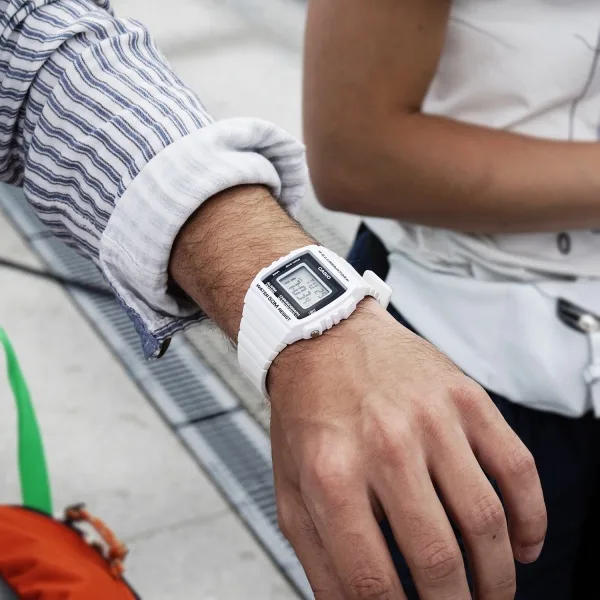 CASIO W-215H-7A, наручные часы — дополнительное фото 4